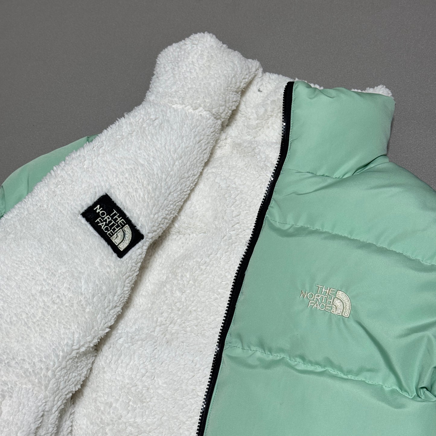 THE NORTH FACE PUFFER JACKET DOUBLE FACE LIGHT GREEN