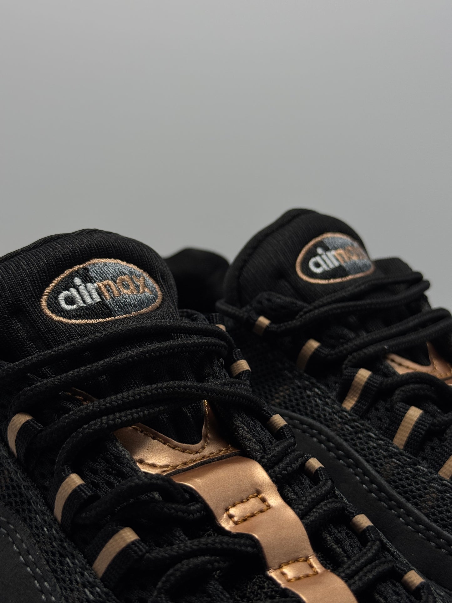 AIR MAX 95 X SYNA WORLD CENTRAL CEE