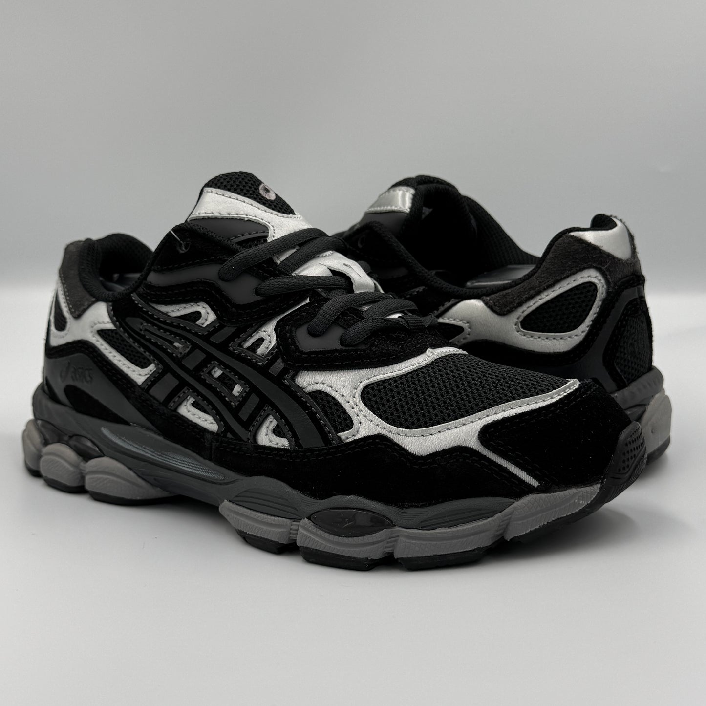 ASICS NYC BLACK