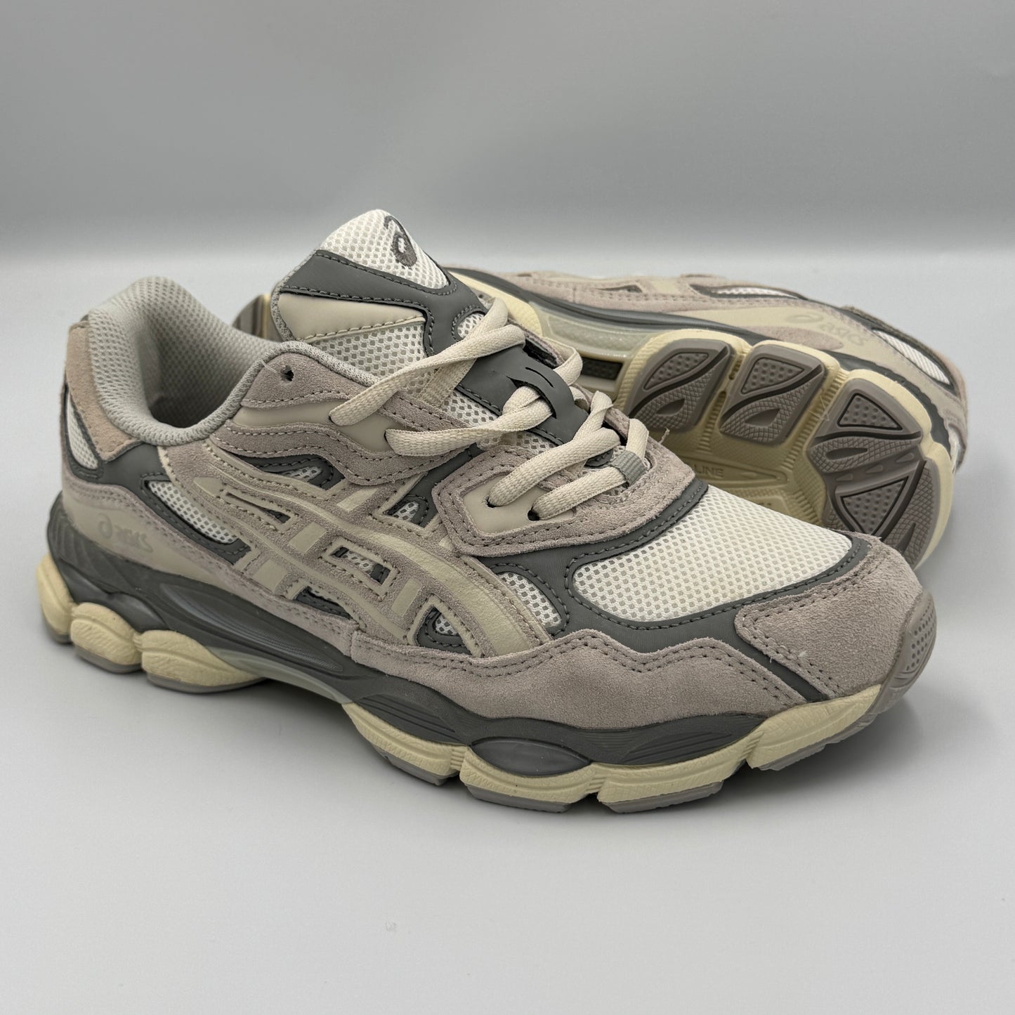 ASICS NYC BEIGE-GRIS