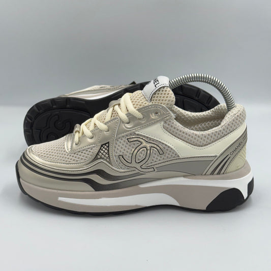 CHANEL CC RUNNERS GOLD