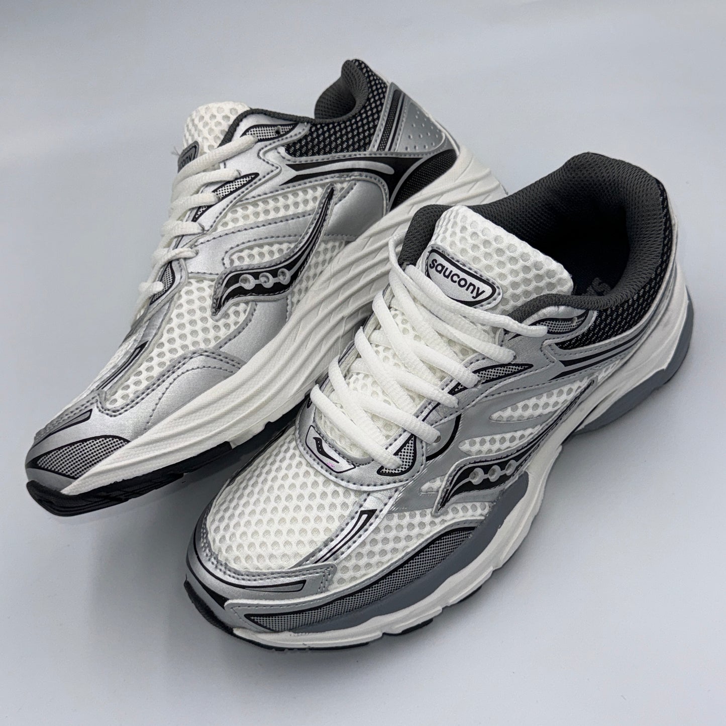SAUCONY OMNI 9 WHITE MICROSHIP GREY