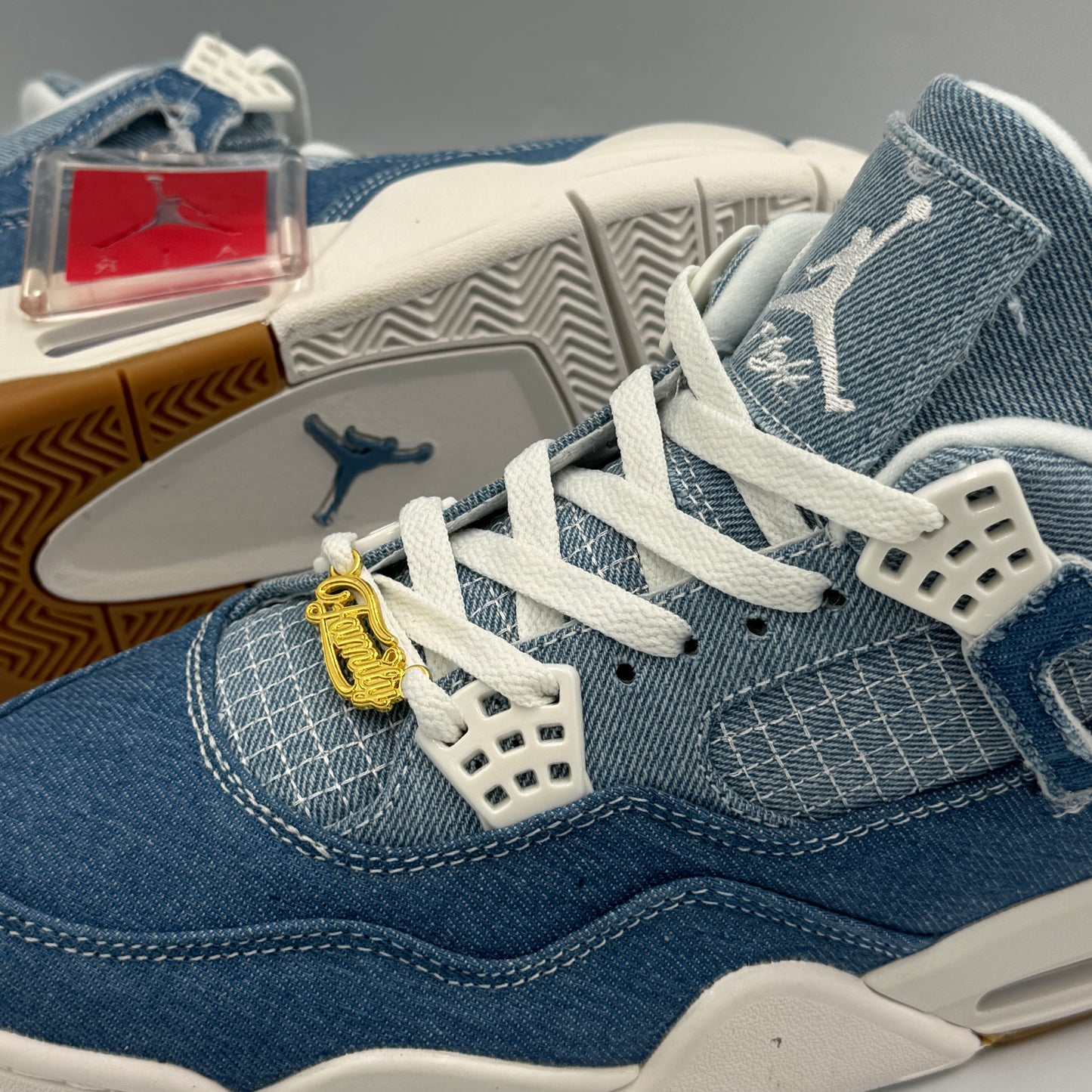 AIR JORDAN 4 RETRO DENIM WORN BLUE