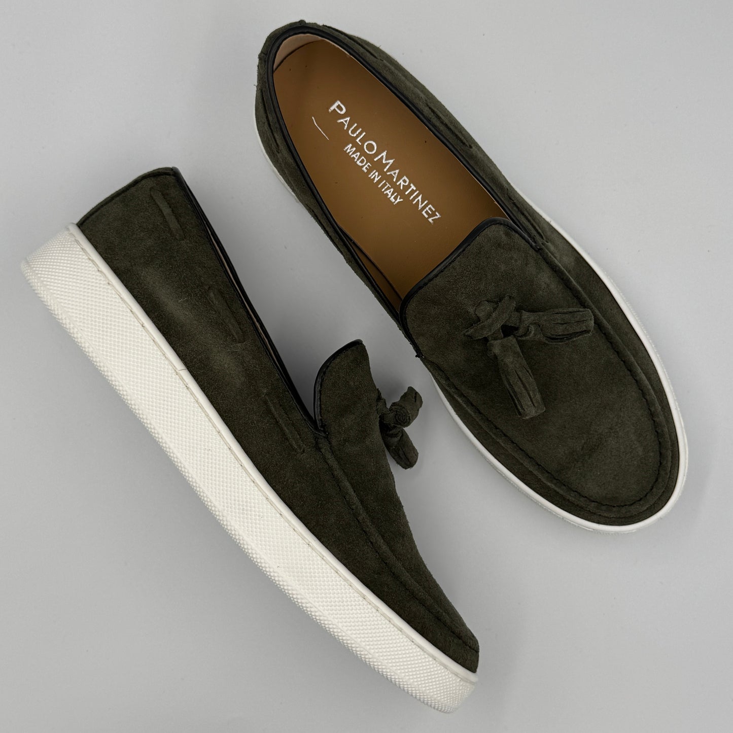 MOCASSIN PAULO MARTINEZ EN DAIM ORIGINAL ( VERT MILITAIRE CHIC )