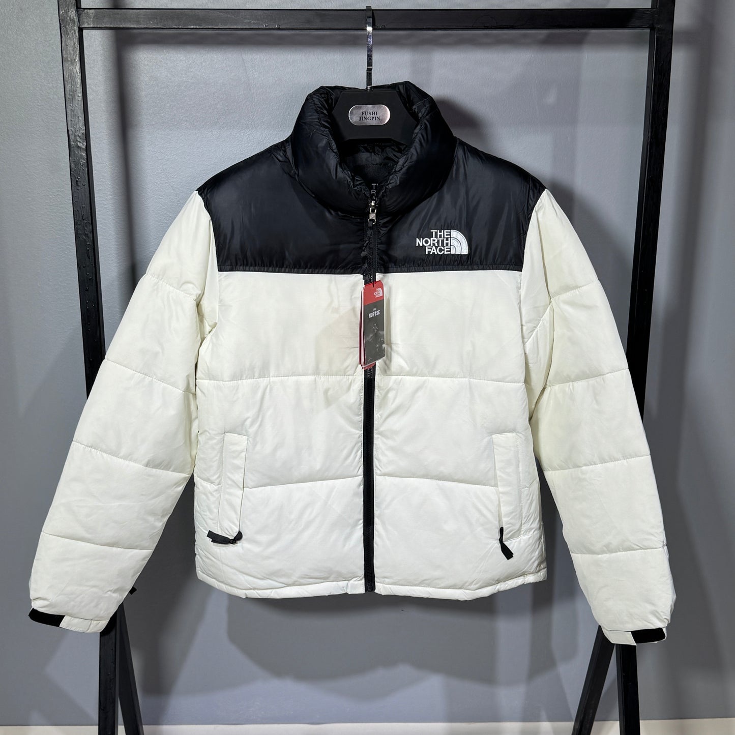TNF JACKET 700 WHITE & BLACK