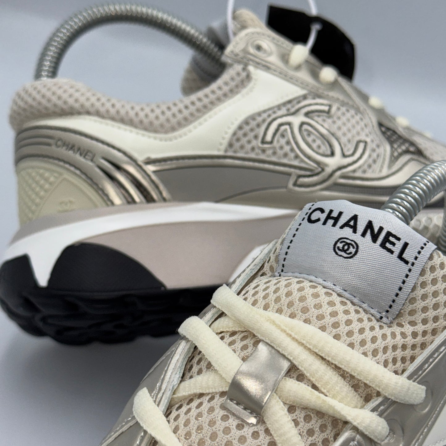 CHANEL CC RUNNERS GOLD