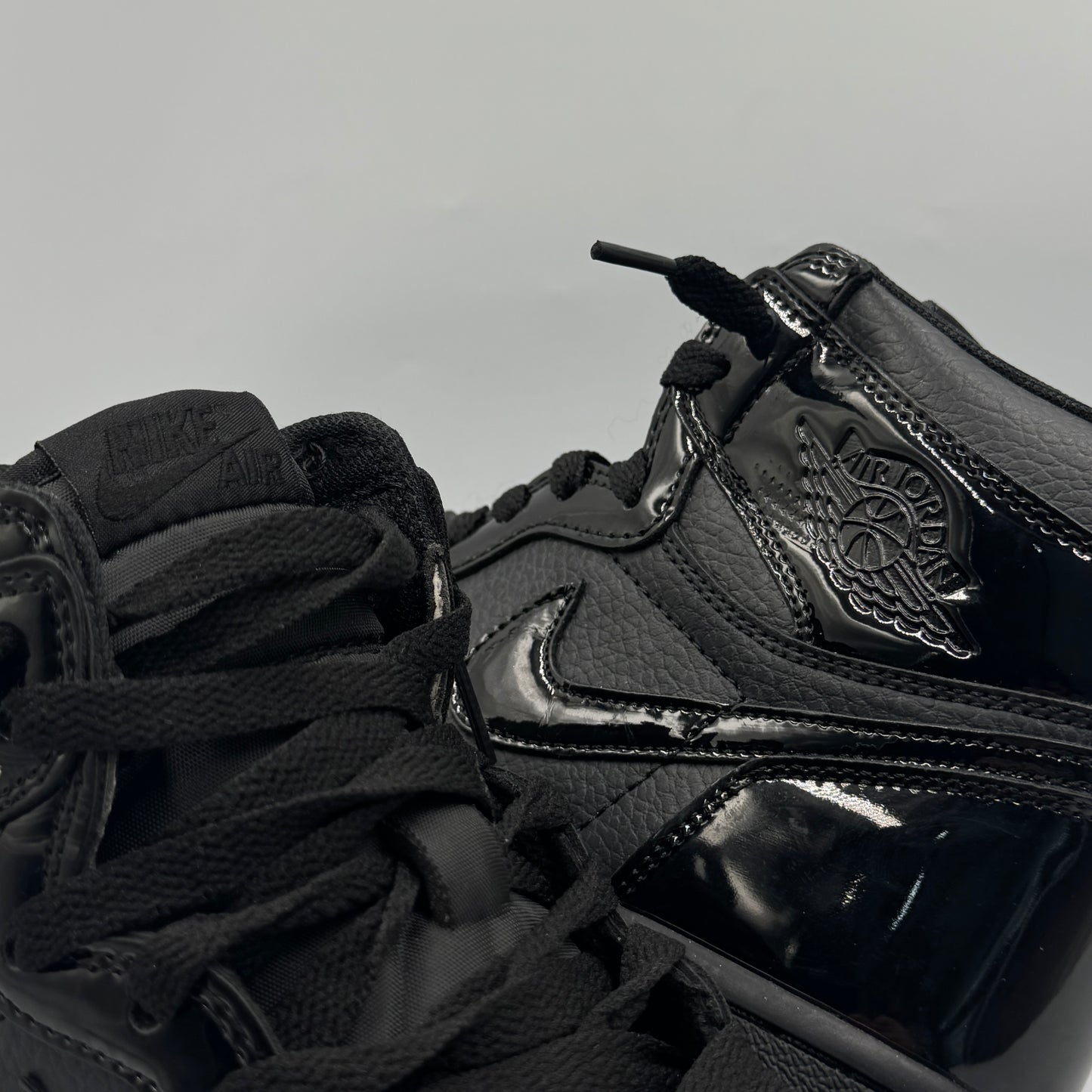 AIR JORDAN 1 MID PATENT TRIPLE BLACK