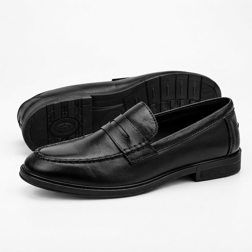 CLASSIC BLACK LOAFERS