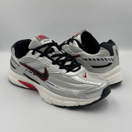 NIKE INITIATOR METALLIC SILVER RED