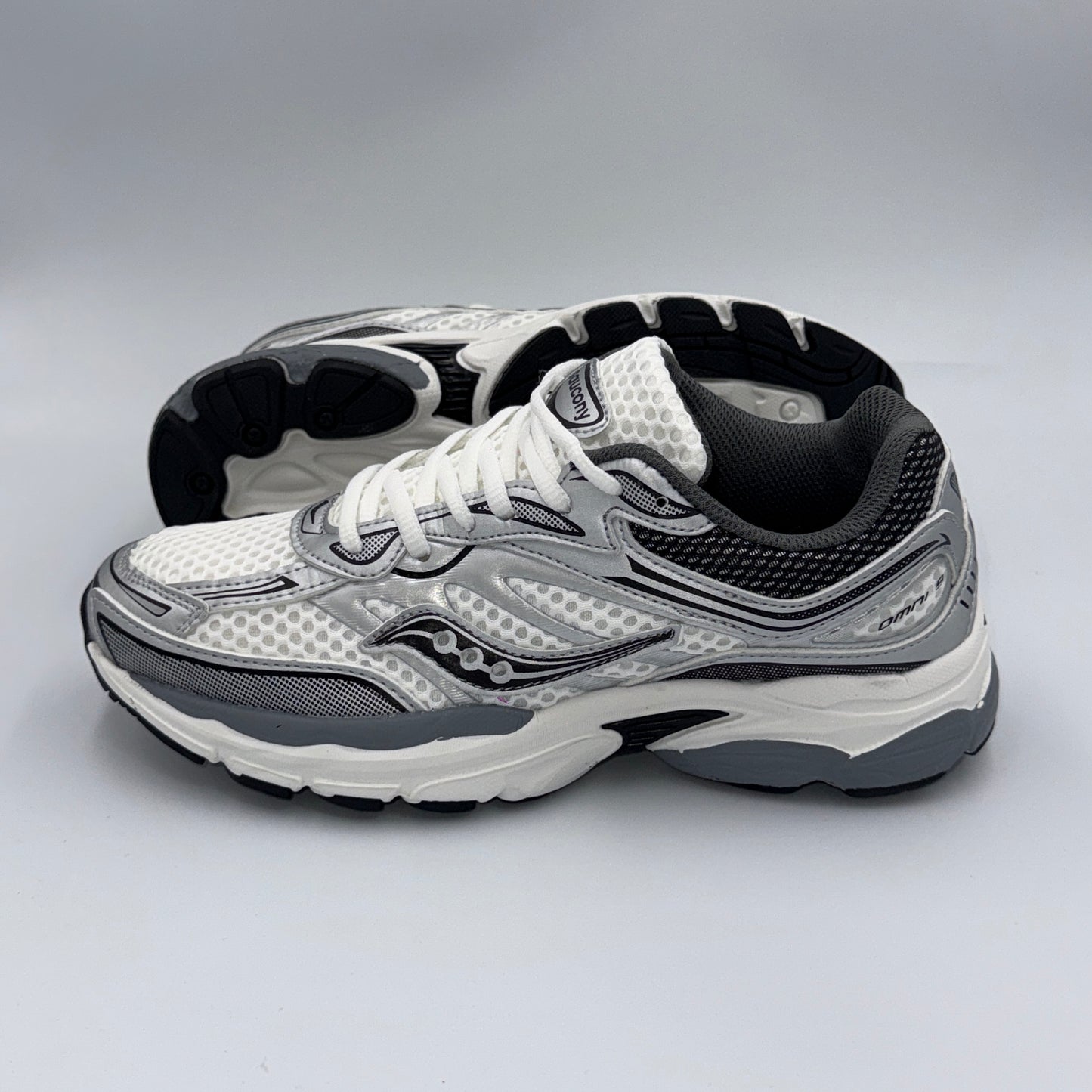 SAUCONY OMNI 9 WHITE MICROSHIP GREY