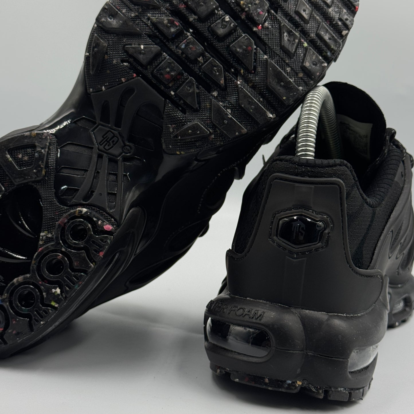 NIKE AIR MAX TERRASCAPE PLUS TRIPLE BLACK