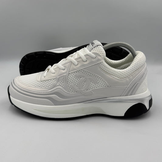 CHANEL CC RUNNER WHITE