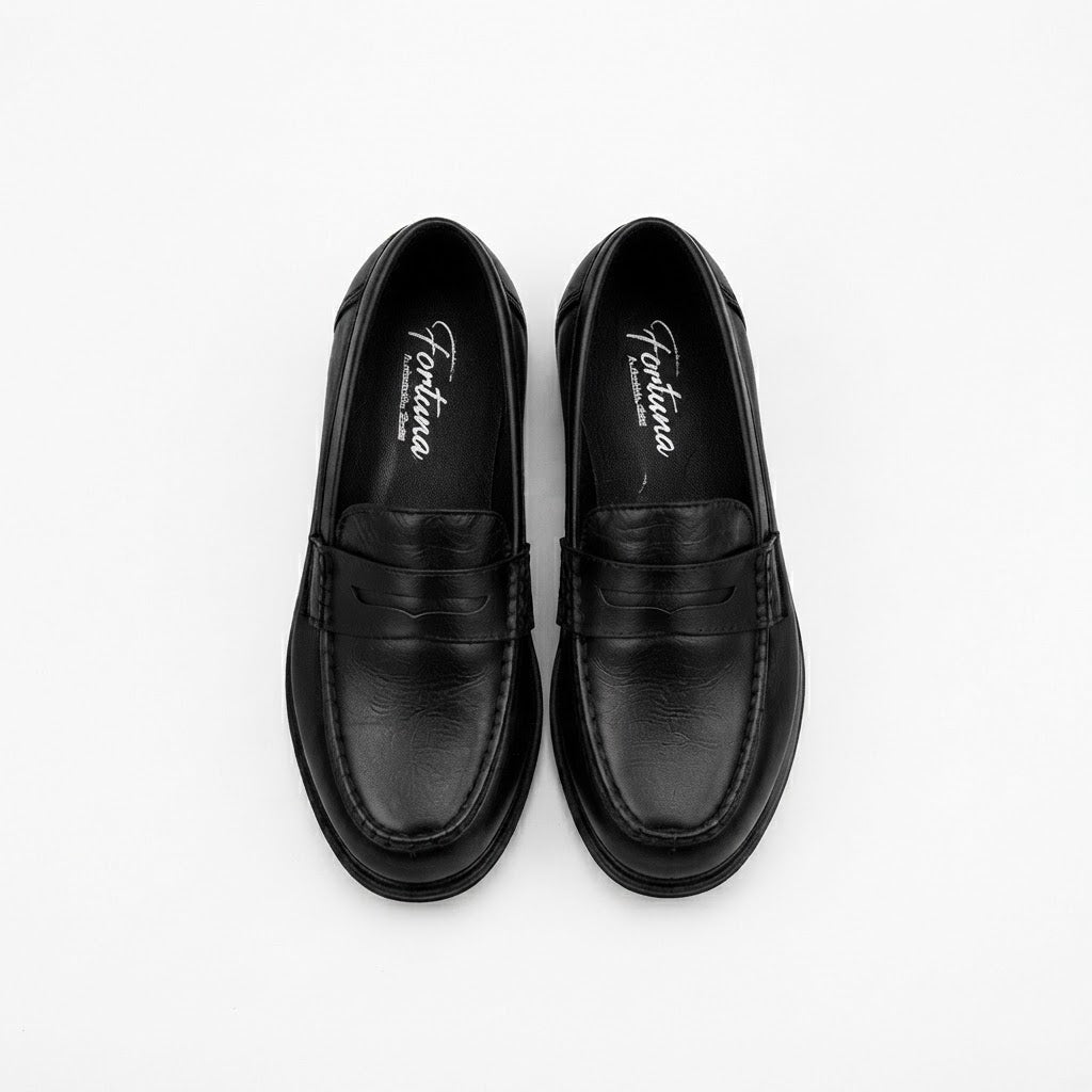 CLASSIC BLACK LOAFERS