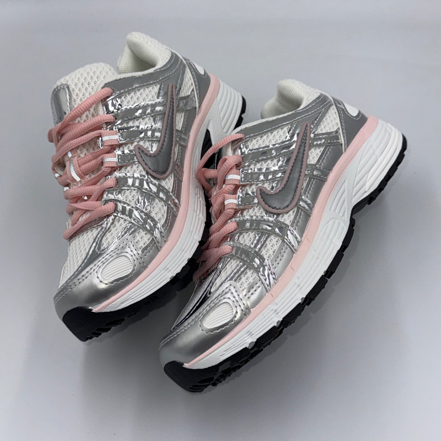 NIKE P-6000 SILVER PINK