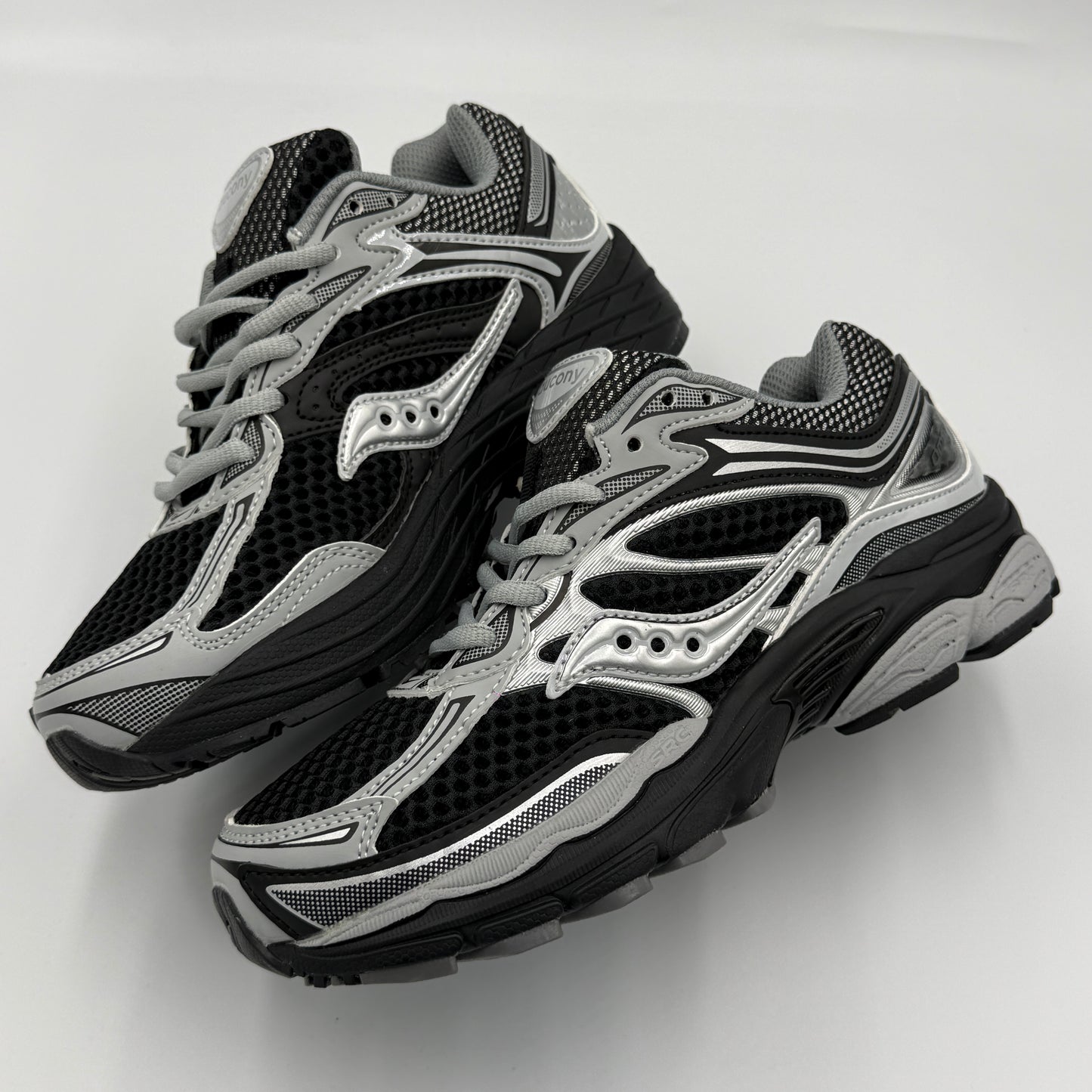 SAUCONY OMNI 9 BLACK SILVER GREY