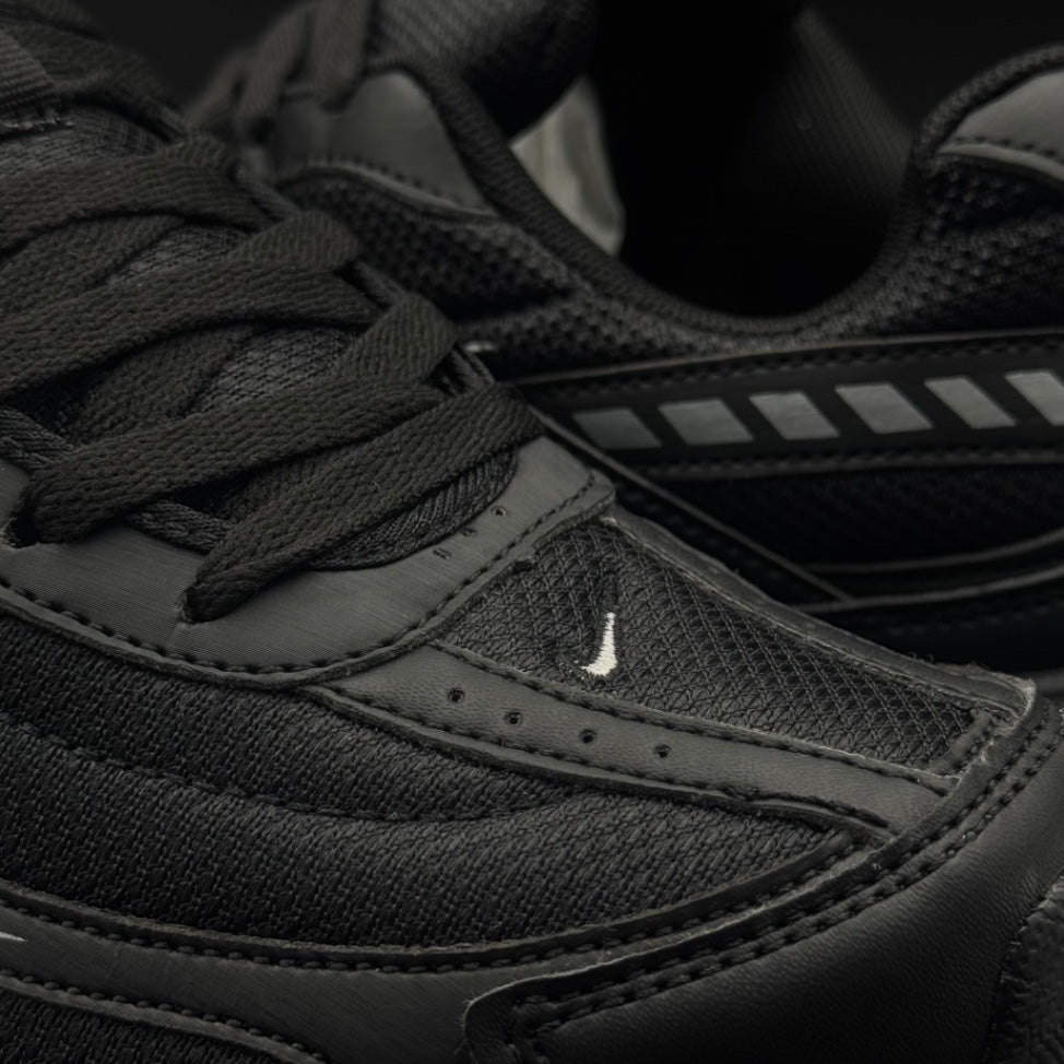 NIKE INITIATOR SILVER BLACK