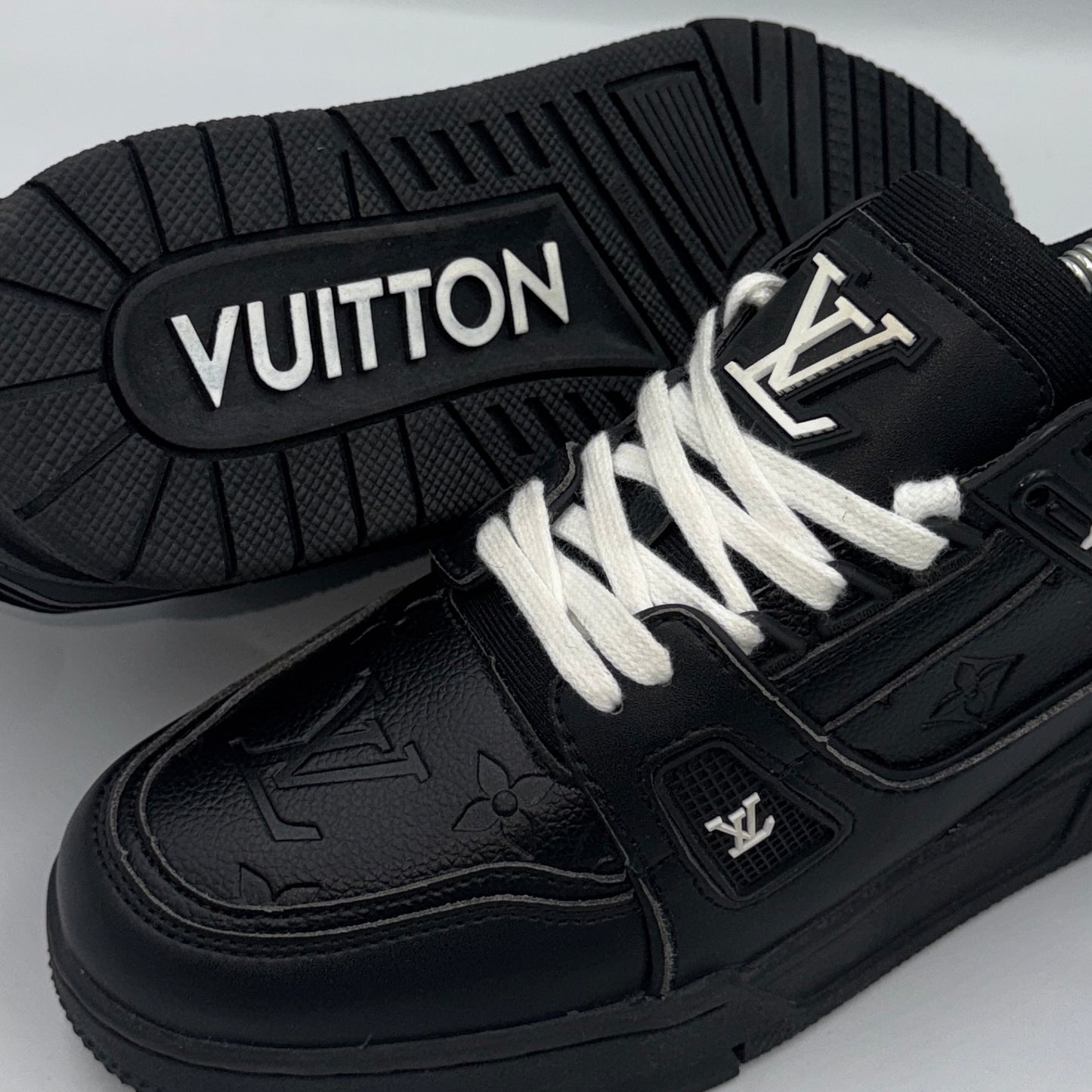 LOUIS VUITTON LV TRAINER MONOGRAMME BLACK