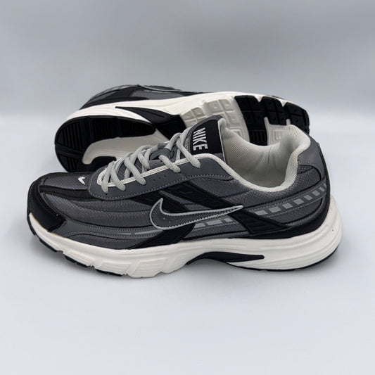 NIKE INITIATOR METALLIC GREY